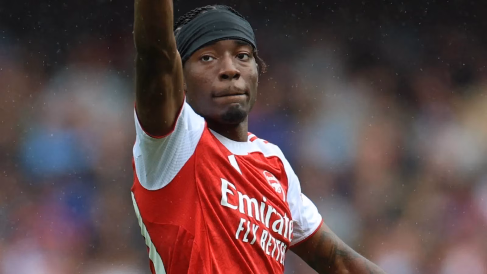noni-madueke-faces-two-month-spell-out-with-knee-injury-in-major-arsenal-setback-image-0