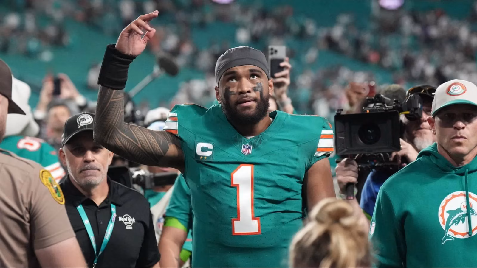 tua-tagovailoa-s-concussion-nightmare-my-heartbreaking-take-image-0